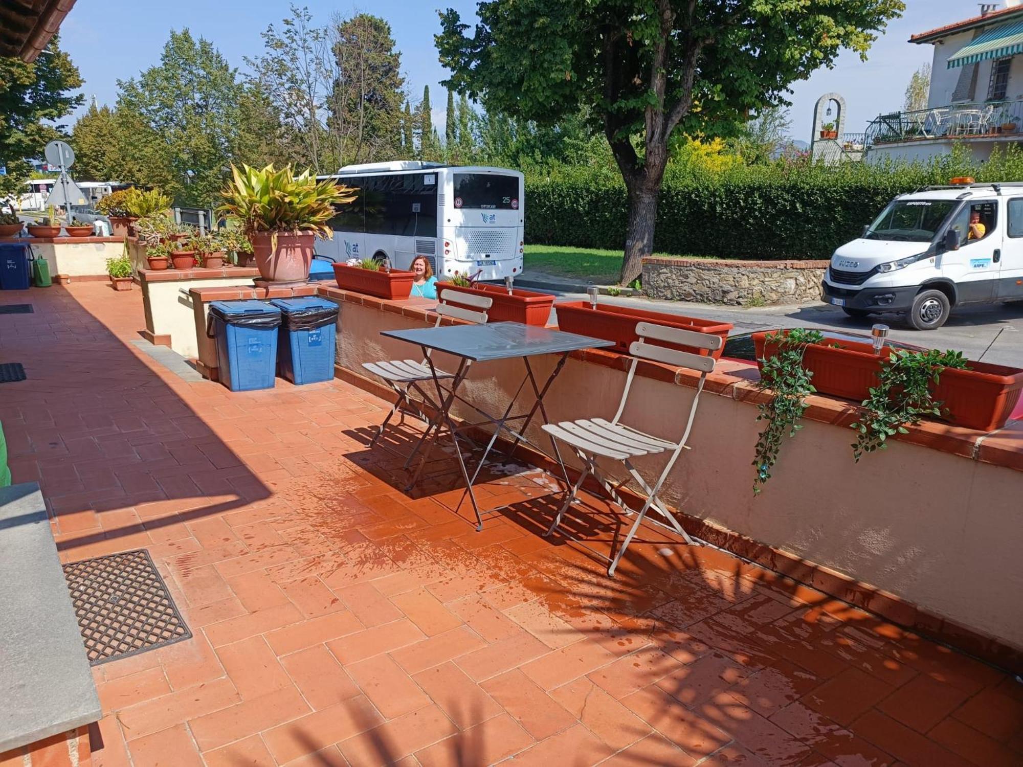 Smile Tower House Hotel Pisa Exterior photo